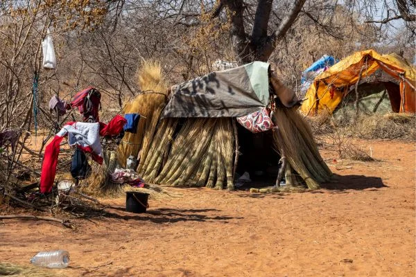 how to camp in hot weather