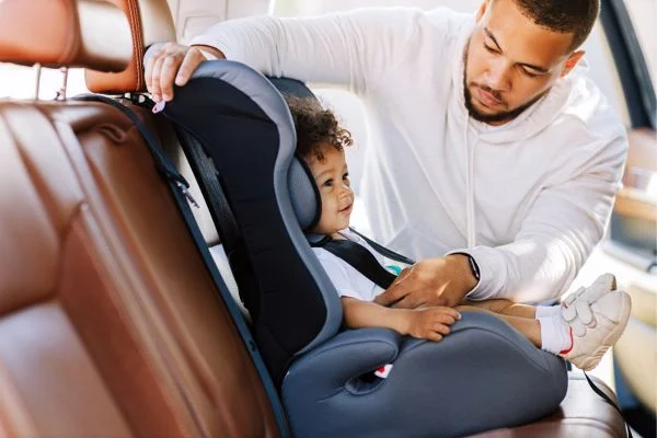 how to support baby's head in car seat