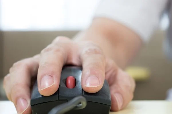 How To Grip Mouse For Gaming