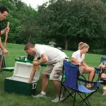 how to keep food cold when camping