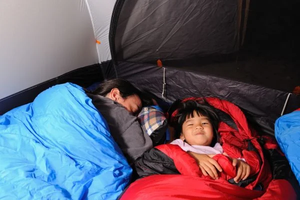how to sleep comfortably while camping
