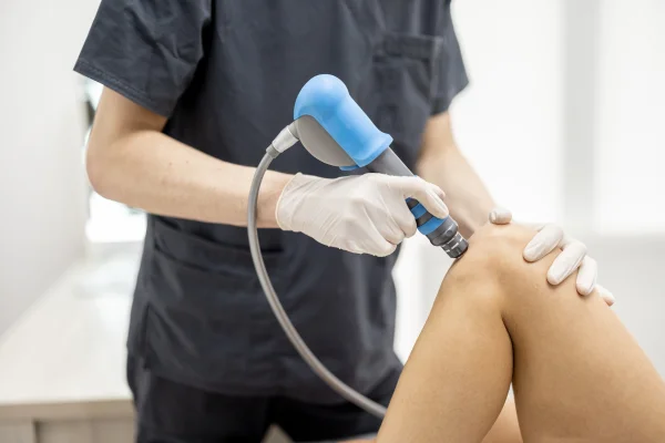 How To Use a Massage Gun for Knee Pain?