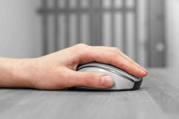 What Mouse Grip Should I Use for Gaming