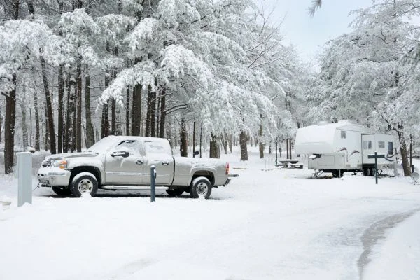 can-you-live-in-a-camper-in-the-winter-reviewsrebel