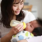 How to carry cow milk for baby while traveling