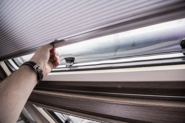 How to keep heat out of RV windows