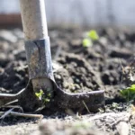 Were folding entrenching shovels used in world war 2