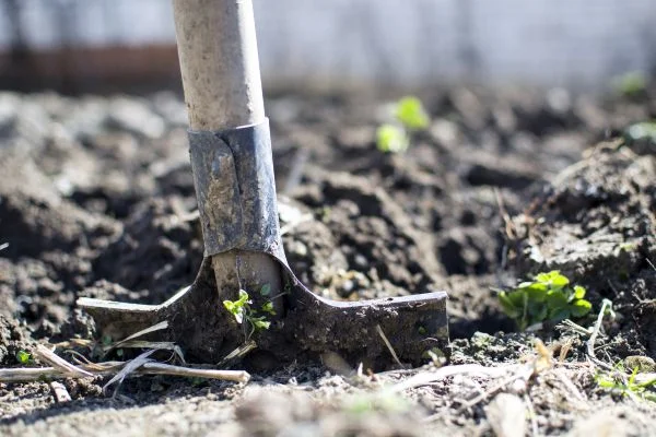 Were folding entrenching shovels used in world war 2
