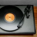 Best Turntables Under 300 Dollars